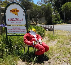 A fire fighting santa outside the CFS at Kangarilla.